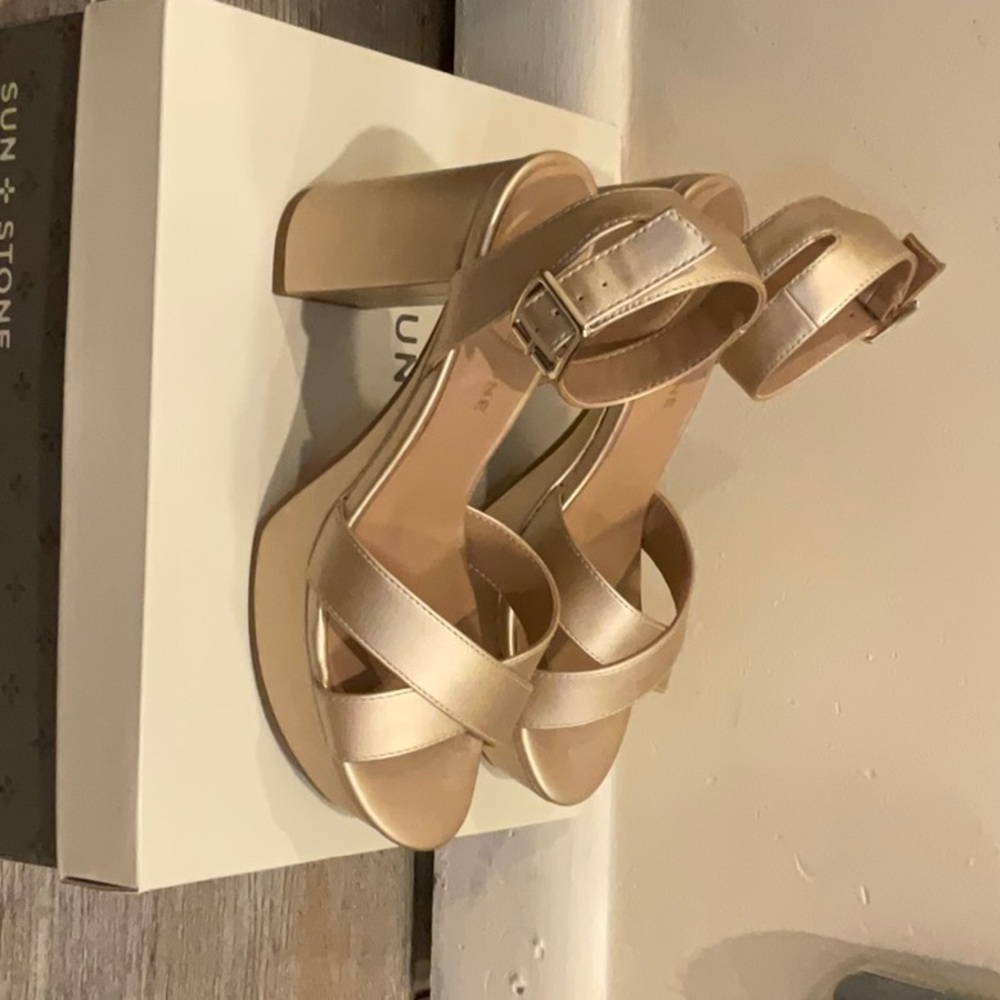 Sun Stone Gold Chunky Heel - 7
